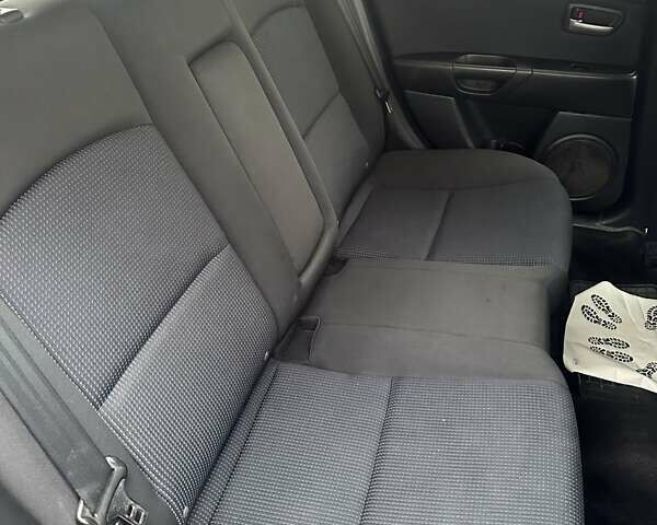 Сірий Мазда 3, об'ємом двигуна 1.6 л та пробігом 216 тис. км за 4800 $, фото 15 на Automoto.ua