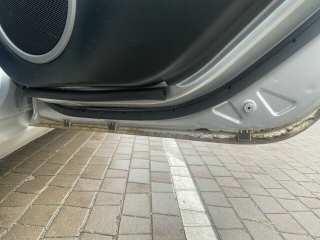 Серый Мазда 3, объемом двигателя 1.6 л и пробегом 196 тыс. км за 4500 $, фото 11 на Automoto.ua