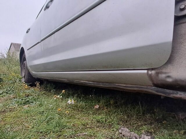 Серый Мазда 3, объемом двигателя 1.6 л и пробегом 370 тыс. км за 2200 $, фото 4 на Automoto.ua