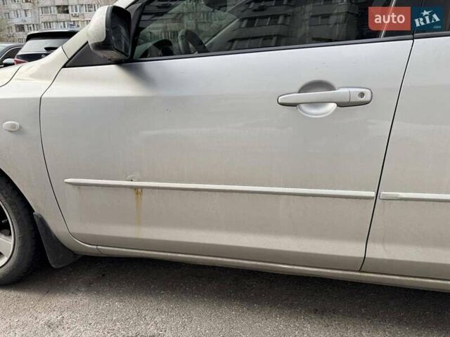 Серый Мазда 3, объемом двигателя 1.6 л и пробегом 147 тыс. км за 4400 $, фото 10 на Automoto.ua