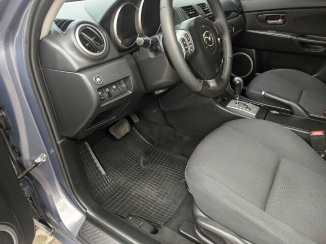 Серый Мазда 3, объемом двигателя 1.6 л и пробегом 217 тыс. км за 5499 $, фото 6 на Automoto.ua