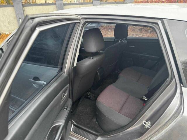 Сірий Мазда 3, об'ємом двигуна 1.6 л та пробігом 238 тис. км за 2800 $, фото 11 на Automoto.ua