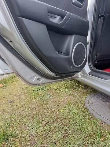 Серый Мазда 3, объемом двигателя 1.6 л и пробегом 370 тыс. км за 2200 $, фото 15 на Automoto.ua