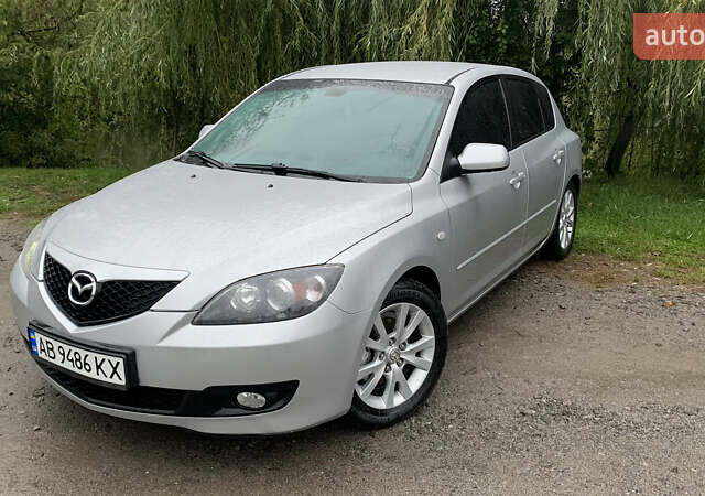 Серый Мазда 3, объемом двигателя 1.6 л и пробегом 157 тыс. км за 4950 $, фото 1 на Automoto.ua