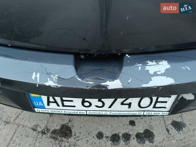 Серый Мазда 3, объемом двигателя 1.6 л и пробегом 297 тыс. км за 4600 $, фото 3 на Automoto.ua