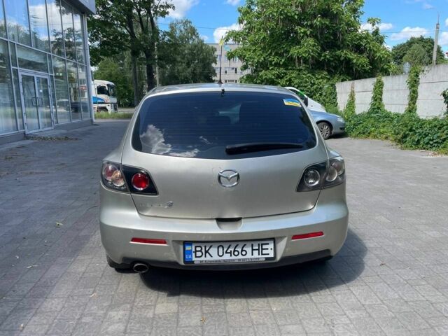 Серый Мазда 3, объемом двигателя 1.6 л и пробегом 220 тыс. км за 2950 $, фото 3 на Automoto.ua