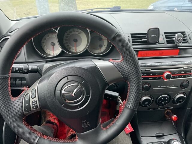 Серый Мазда 3, объемом двигателя 1.6 л и пробегом 200 тыс. км за 6300 $, фото 6 на Automoto.ua