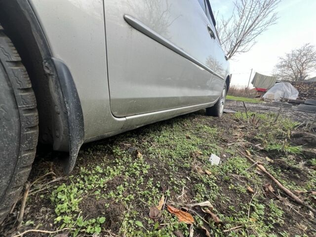 Сірий Мазда 3, об'ємом двигуна 2 л та пробігом 150 тис. км за 2500 $, фото 7 на Automoto.ua