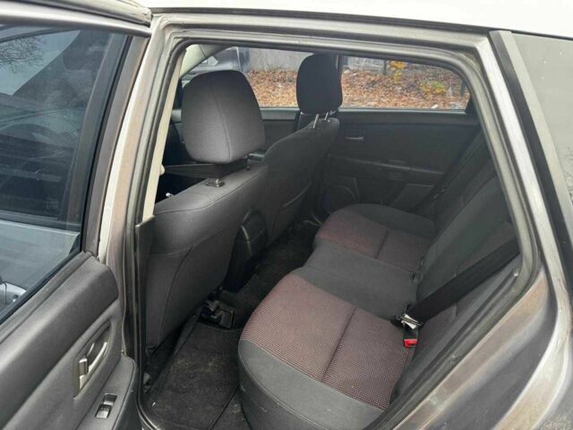 Сірий Мазда 3, об'ємом двигуна 1.6 л та пробігом 238 тис. км за 2800 $, фото 10 на Automoto.ua