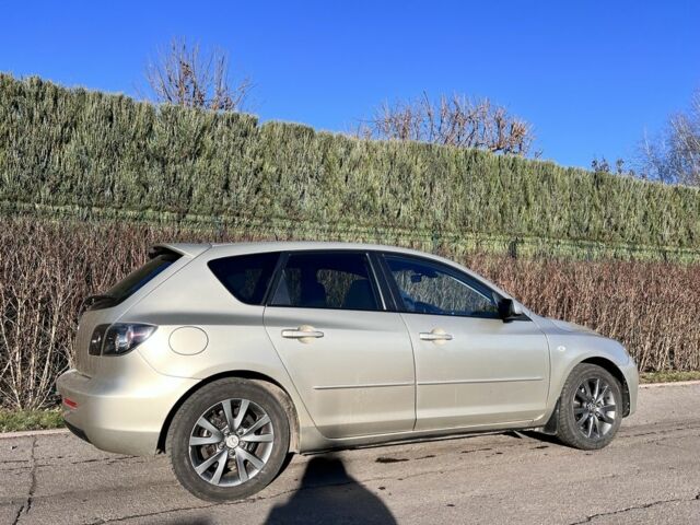 Серый Мазда 3, объемом двигателя 1.6 л и пробегом 200 тыс. км за 3400 $, фото 5 на Automoto.ua