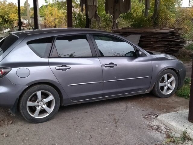 Сірий Мазда 3, об'ємом двигуна 1.6 л та пробігом 300 тис. км за 2700 $, фото 2 на Automoto.ua