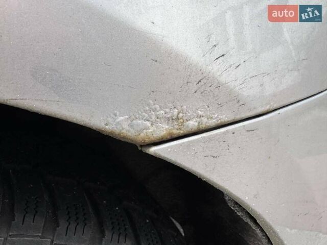 Серый Мазда 3, объемом двигателя 1.6 л и пробегом 147 тыс. км за 4400 $, фото 12 на Automoto.ua