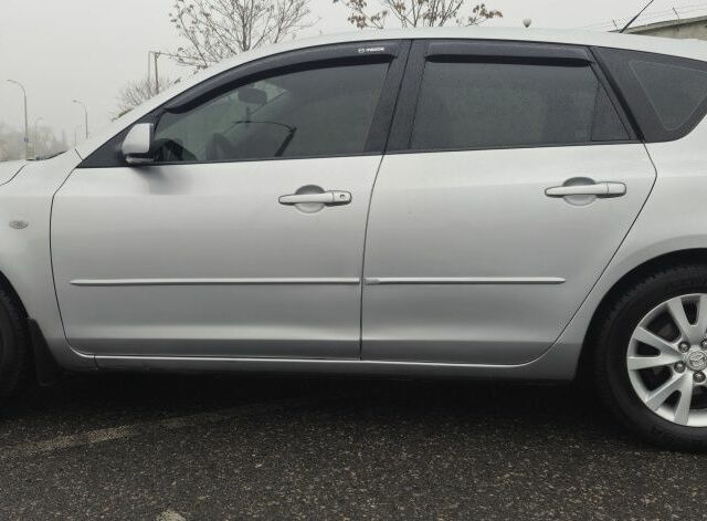 Сірий Мазда 3, об'ємом двигуна 1.6 л та пробігом 303 тис. км за 5500 $, фото 6 на Automoto.ua