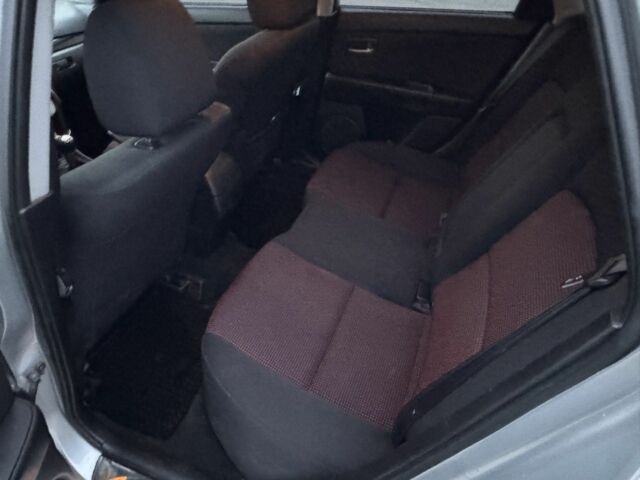 Серый Мазда 3, объемом двигателя 2 л и пробегом 170 тыс. км за 4800 $, фото 8 на Automoto.ua