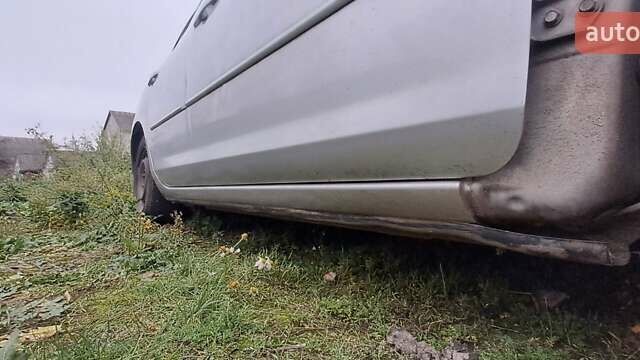 Серый Мазда 3, объемом двигателя 1.6 л и пробегом 370 тыс. км за 2200 $, фото 6 на Automoto.ua