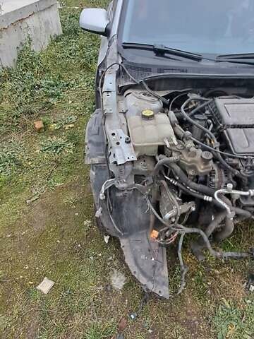 Серый Мазда 3, объемом двигателя 1.6 л и пробегом 370 тыс. км за 2200 $, фото 17 на Automoto.ua