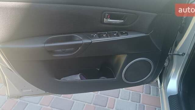 Серый Мазда 3, объемом двигателя 1.6 л и пробегом 230 тыс. км за 4150 $, фото 25 на Automoto.ua