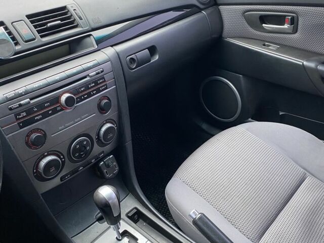 Сірий Мазда 3, об'ємом двигуна 1.6 л та пробігом 234 тис. км за 4500 $, фото 14 на Automoto.ua