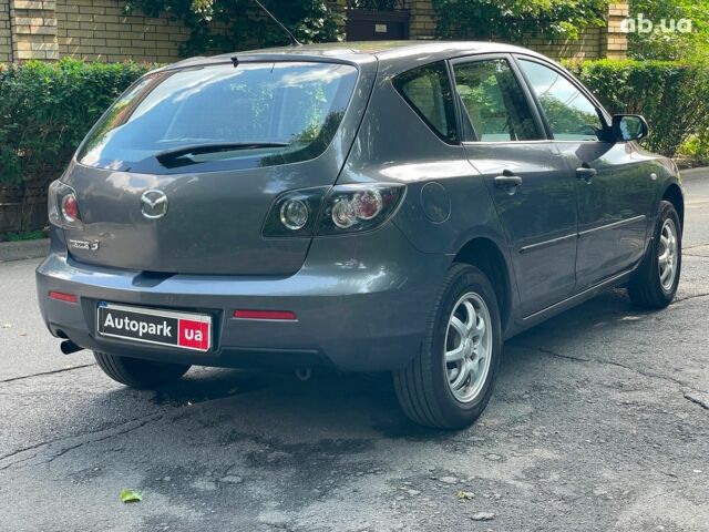 Сірий Мазда 3, об'ємом двигуна 1.4 л та пробігом 305 тис. км за 5340 $, фото 5 на Automoto.ua