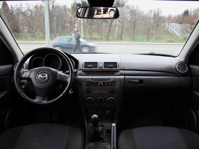 Серый Мазда 3, объемом двигателя 1.6 л и пробегом 247 тыс. км за 4999 $, фото 11 на Automoto.ua
