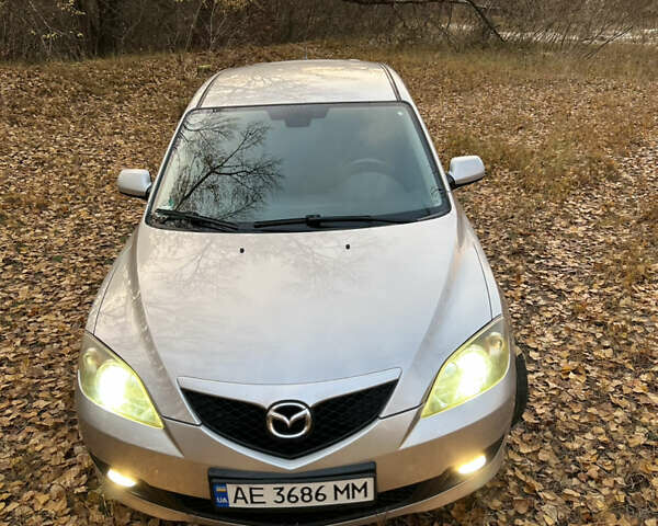 Сірий Мазда 3, об'ємом двигуна 1.6 л та пробігом 283 тис. км за 5500 $, фото 48 на Automoto.ua