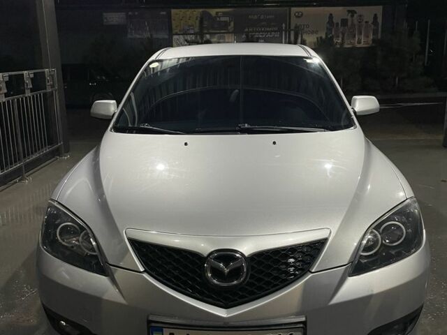 Серый Мазда 3, объемом двигателя 1.6 л и пробегом 200 тыс. км за 6300 $, фото 1 на Automoto.ua