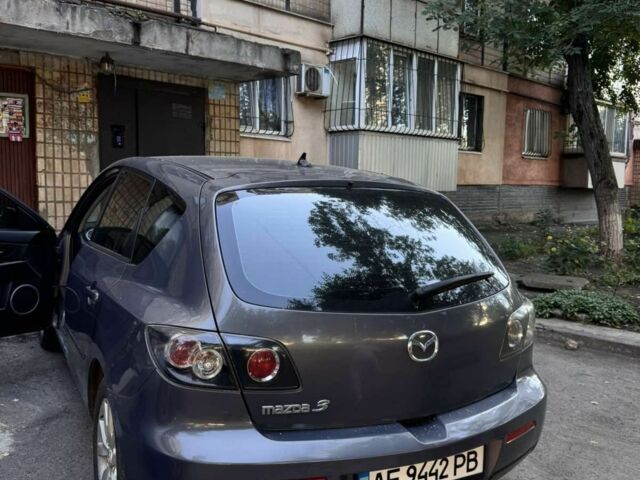 Сірий Мазда 3, об'ємом двигуна 1.6 л та пробігом 230 тис. км за 4897 $, фото 1 на Automoto.ua