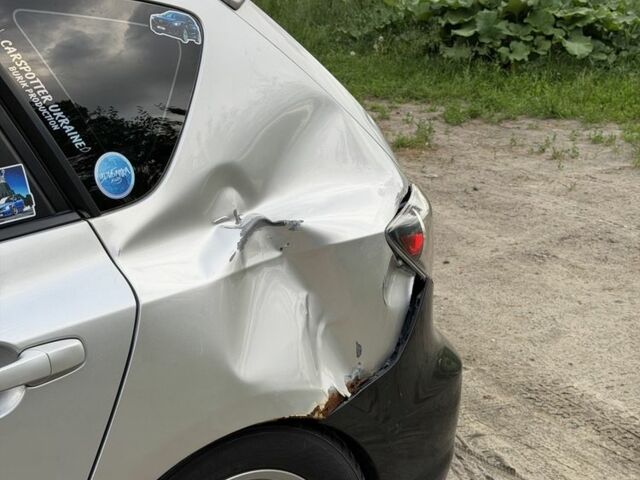 Сірий Мазда 3, об'ємом двигуна 1.6 л та пробігом 230 тис. км за 4500 $, фото 7 на Automoto.ua