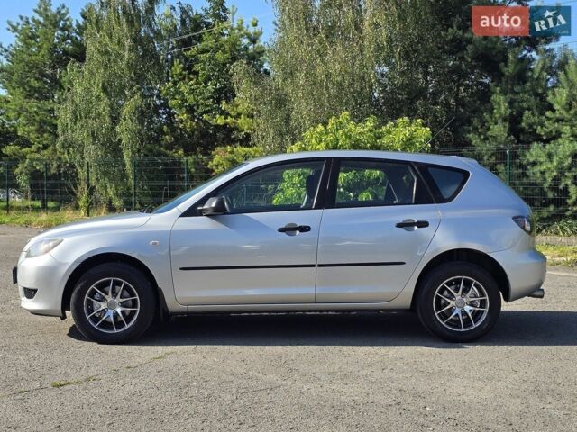 Серый Мазда 3, объемом двигателя 1.6 л и пробегом 250 тыс. км за 4299 $, фото 5 на Automoto.ua
