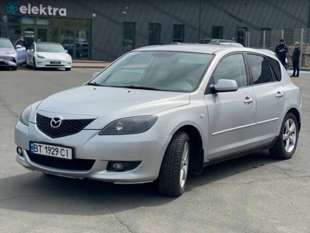 Серый Мазда 3, объемом двигателя 0 л и пробегом 300 тыс. км за 2999 $, фото 3 на Automoto.ua