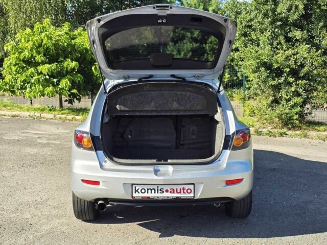 Сірий Мазда 3, об'ємом двигуна 1.6 л та пробігом 250 тис. км за 4291 $, фото 4 на Automoto.ua