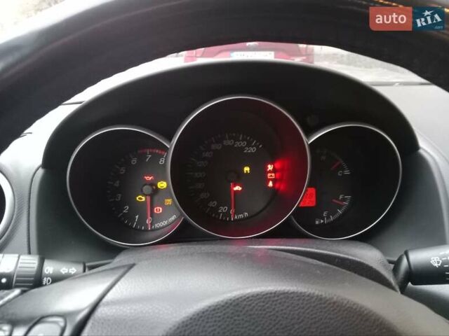 Серый Мазда 3, объемом двигателя 1.6 л и пробегом 242 тыс. км за 4500 $, фото 10 на Automoto.ua