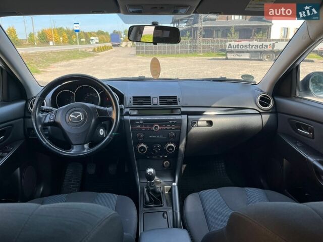 Серый Мазда 3, объемом двигателя 1.6 л и пробегом 265 тыс. км за 3750 $, фото 15 на Automoto.ua