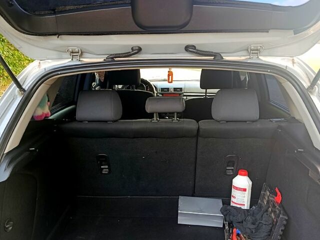 Серый Мазда 3, объемом двигателя 1.6 л и пробегом 254 тыс. км за 4800 $, фото 4 на Automoto.ua