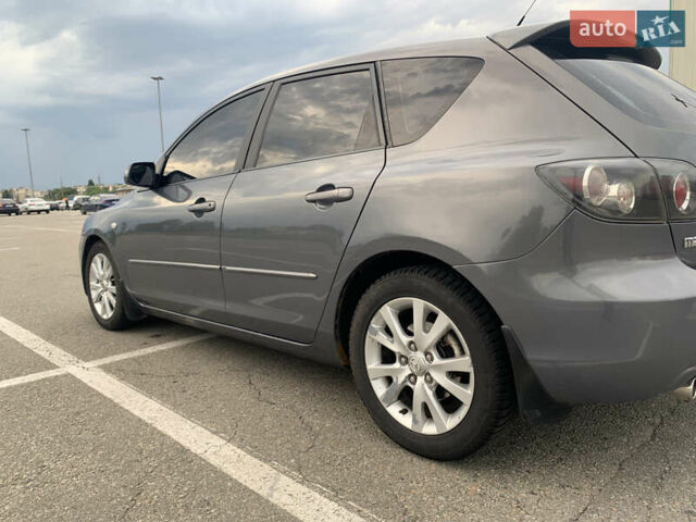 Сірий Мазда 3, об'ємом двигуна 1.6 л та пробігом 263 тис. км за 4500 $, фото 3 на Automoto.ua