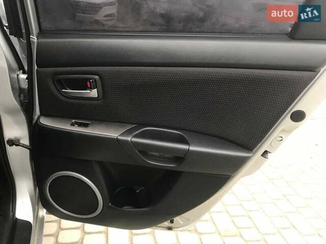 Серый Мазда 3, объемом двигателя 1.6 л и пробегом 220 тыс. км за 5090 $, фото 8 на Automoto.ua