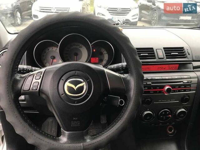 Серый Мазда 3, объемом двигателя 1.6 л и пробегом 220 тыс. км за 5090 $, фото 5 на Automoto.ua