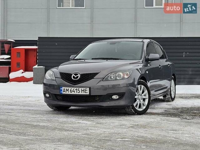 Сірий Мазда 3, об'ємом двигуна 1.6 л та пробігом 289 тис. км за 5300 $, фото 3 на Automoto.ua