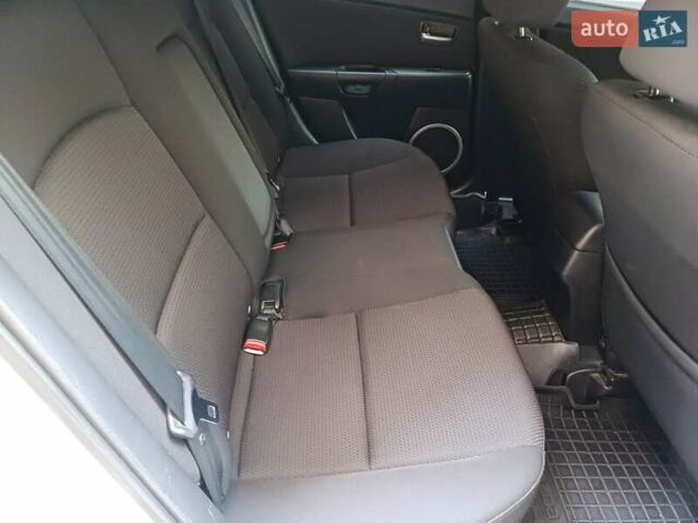 Сірий Мазда 3, об'ємом двигуна 1.6 л та пробігом 221 тис. км за 6000 $, фото 17 на Automoto.ua