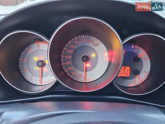 Сірий Мазда 3, об'ємом двигуна 1.6 л та пробігом 289 тис. км за 5300 $, фото 98 на Automoto.ua