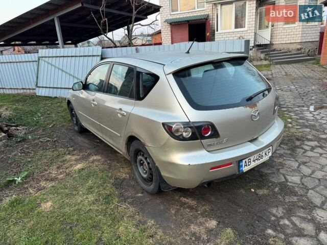 Серый Мазда 3, объемом двигателя 1.6 л и пробегом 220 тыс. км за 2900 $, фото 1 на Automoto.ua