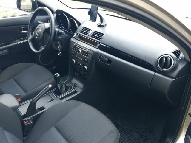 Серый Мазда 3, объемом двигателя 1.6 л и пробегом 248 тыс. км за 4700 $, фото 9 на Automoto.ua