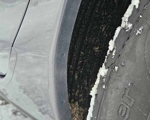 Сірий Мазда 3, об'ємом двигуна 1.6 л та пробігом 289 тис. км за 5300 $, фото 33 на Automoto.ua