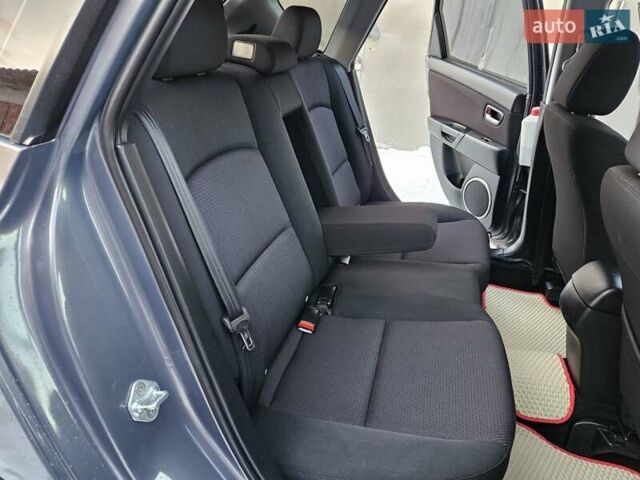 Сірий Мазда 3, об'ємом двигуна 1.6 л та пробігом 289 тис. км за 5300 $, фото 74 на Automoto.ua