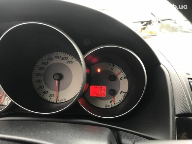Серый Мазда 3, объемом двигателя 1.6 л и пробегом 220 тыс. км за 5090 $, фото 4 на Automoto.ua