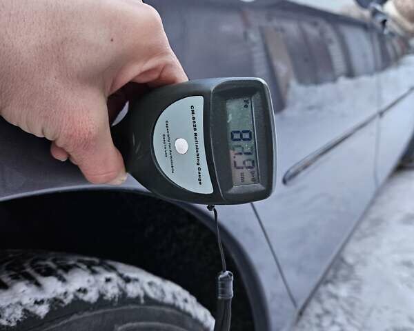 Сірий Мазда 3, об'ємом двигуна 1.6 л та пробігом 289 тис. км за 5300 $, фото 110 на Automoto.ua