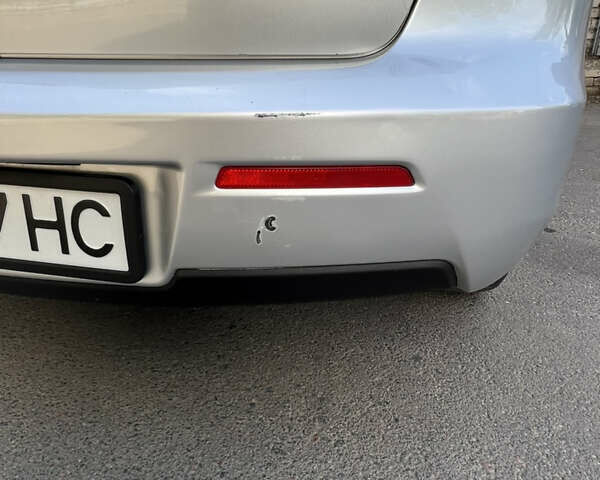 Сірий Мазда 3, об'ємом двигуна 1.6 л та пробігом 240 тис. км за 5400 $, фото 2 на Automoto.ua