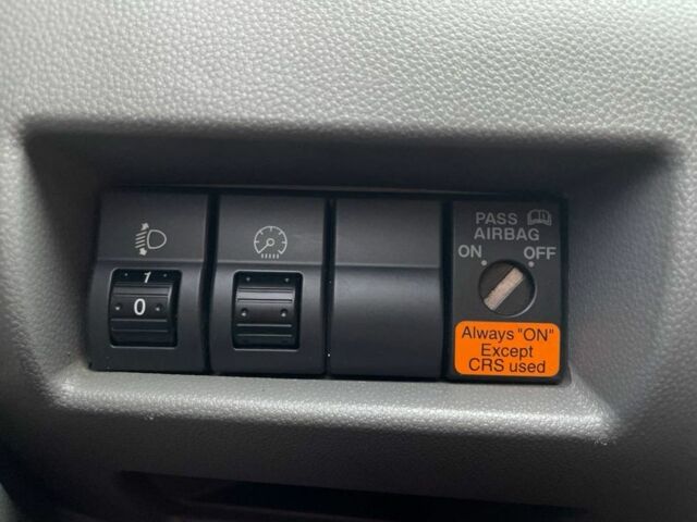Мазда 3 2007 в Кривом Роге на Automoto.ua Серый Мазда 3, объемом двигателя 1.6 л и пробегом 180 тыс. км за 3800 $, фото 14 на Automoto.ua