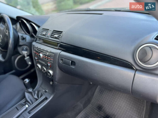 Сірий Мазда 3, об'ємом двигуна 1.6 л та пробігом 118 тис. км за 5450 $, фото 14 на Automoto.ua