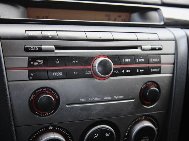 Серый Мазда 3, объемом двигателя 1.6 л и пробегом 212 тыс. км за 5300 $, фото 16 на Automoto.ua